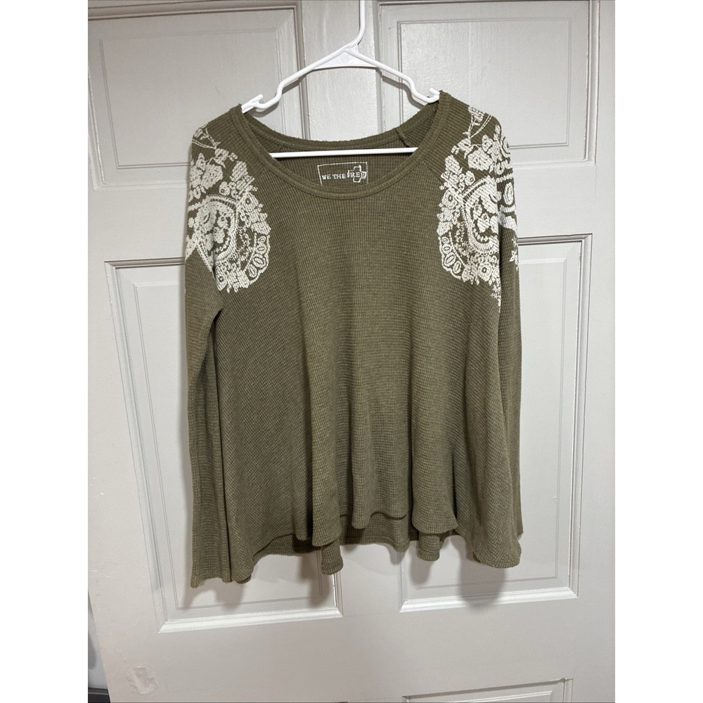 We The Free Thermal Top Medium Green Paisley Shoulder Graphic Flared Waffle Knit